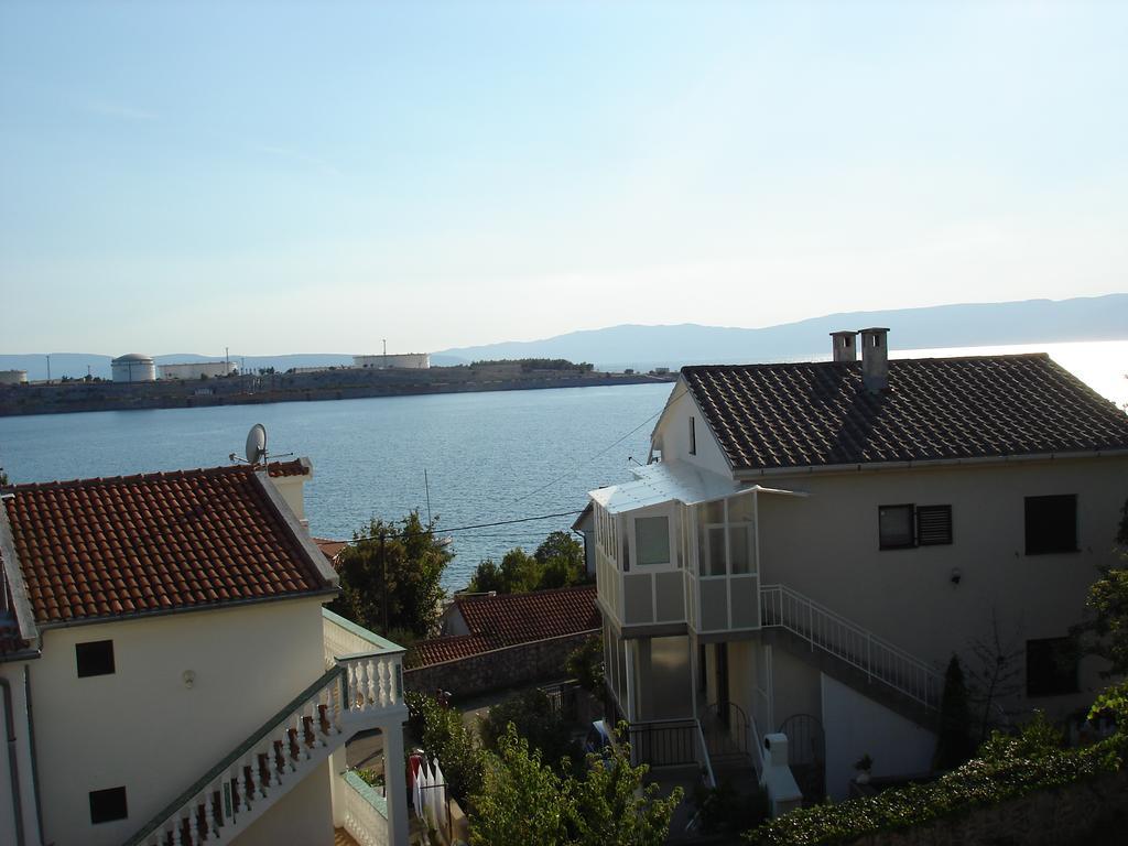 Apartman Kondic Omišalj Habitación foto